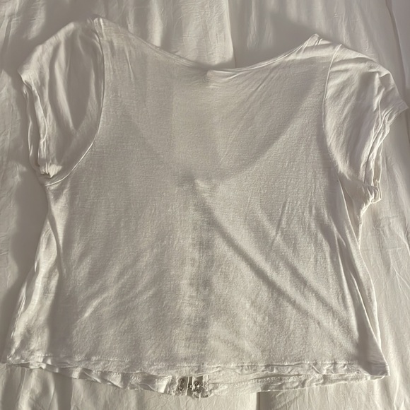 EUC Emma and Sam white T-shirt with metal detail - Picture 3 of 4